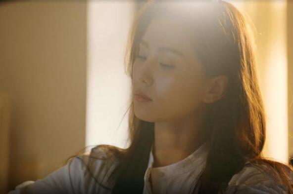 流金岁月电视剧也被毁了，刘诗诗眼窝深陷显憔悴，倪妮法令纹成硬伤