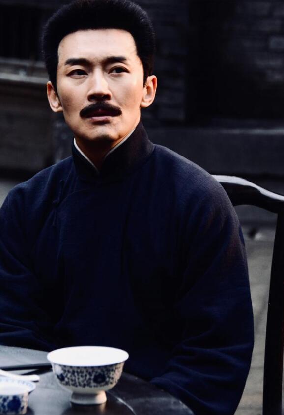 观《觉醒年代》过瘾！想到北大才女李雪琴——可悲