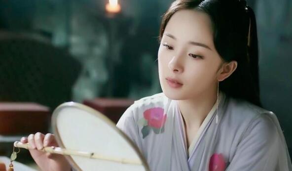 杨幂都拯救不了《暴风眼》，是她不够红了？还是对手太强大？