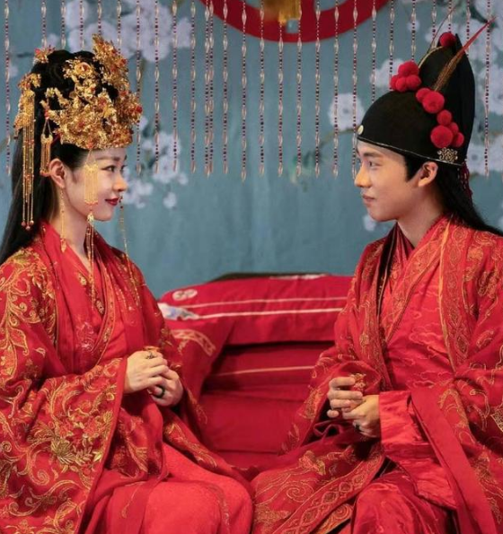 《赘婿》：各主演分别发微博告别角色，郭麒麟另类“长文”震惊网友