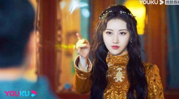 司藤：造型绝美的景甜，终于摆脱了八卦热搜