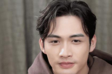 《司藤》剧组聚会，买单的事都是交给景甜，理由让大家笑了