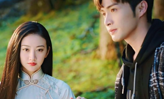 网剧《司藤》：司藤与秦放之间的关系是怎样的？