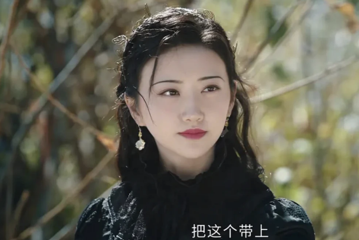 《司藤》：丘山避世70年再现身，与司藤碰面兵戎相见