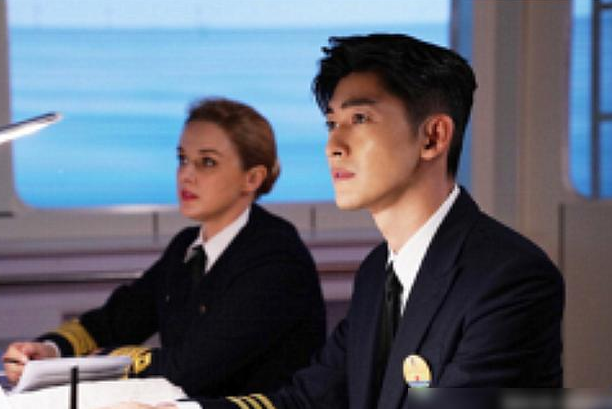 《海洋之城》：华人航海官邂逅菜鸟领队，在航海途中成长与相恋