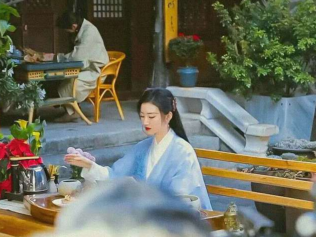 《司藤》结局疑反转！秦放其实是棵树？