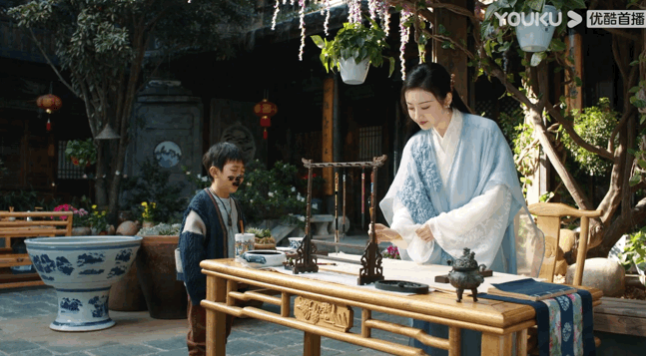 《司藤》结局疑反转！秦放其实是棵树？