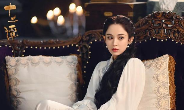 《十二谭》：旗袍洋装真养眼，宛如一场民国时装秀