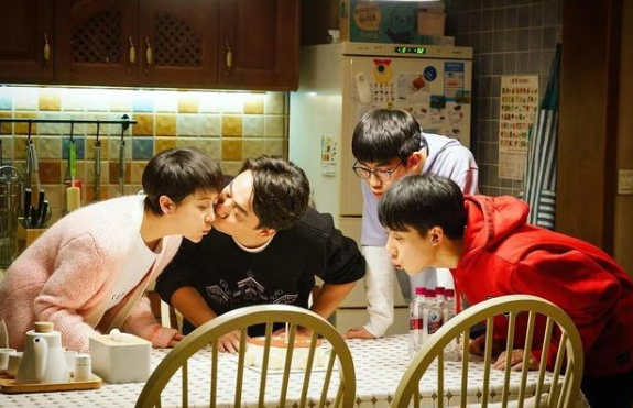 电视剧《小舍得》开播以来口碑极高，受到大量观众追捧