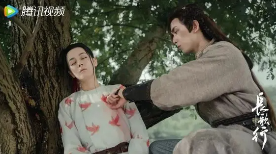 迪丽热巴关于《长歌行》的一则采访惹争议，难怪无法与她饰演的角色共情