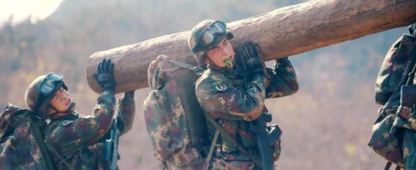 《号手就位》：冲着李易峰去看，结果发现亮眼的他