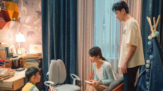 《陪你一起长大》丁兰一句话，道出几位妈妈育儿焦虑的本质