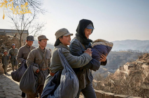 《啊摇篮》讲述无情战争中的片刻温情，光影造梦与真实记录交错