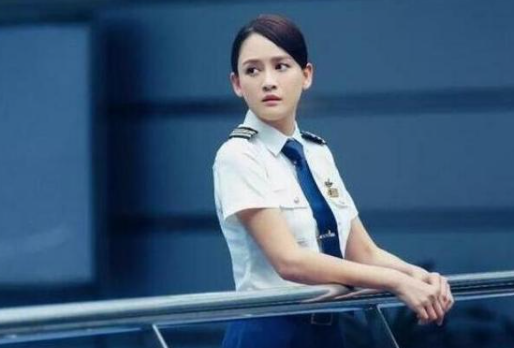 《壮志高飞》热播中，5天拿下热度榜一