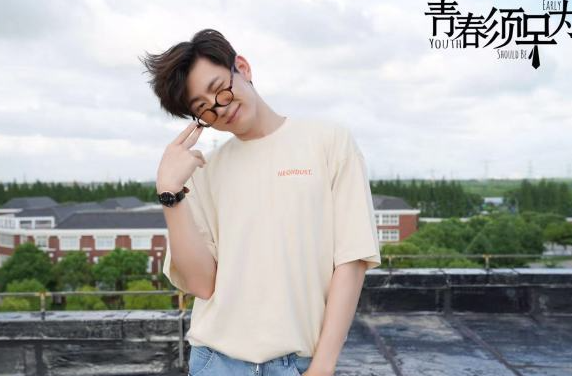 谁的青春不迷茫，吕承珏《青春须早为》直面现实实现蜕变