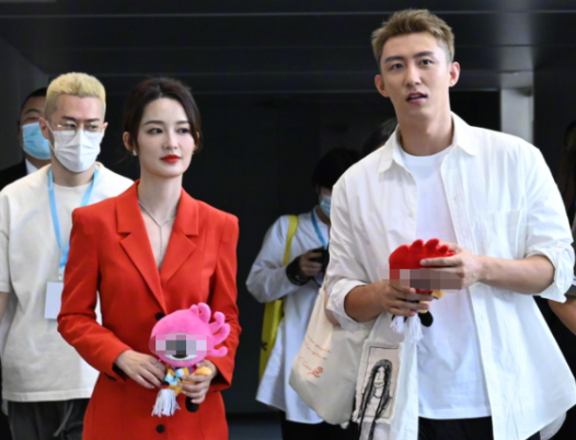 《爱上特种兵》的售后也太甜了，李沁称黄景瑜为黄先生