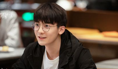 《变成你的那一天》开播，张新成梁洁男女灵魂互换