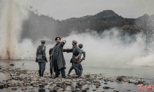 《百炼成钢》青春面孔热血犹燃，佟梦实李佳航奏响民族抗战“最强音”