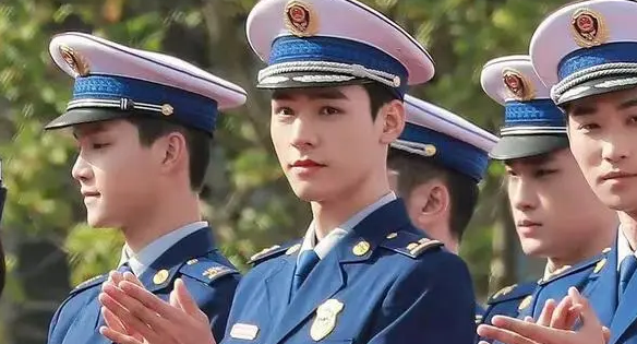 《你好火焰蓝》定档，龚俊搭档张慧雯，适配度很高，一起期待吧