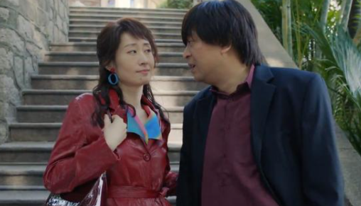 电视剧《对你的爱很美》：观众对王小咪的身世存疑，她真的是柯雷女儿吗