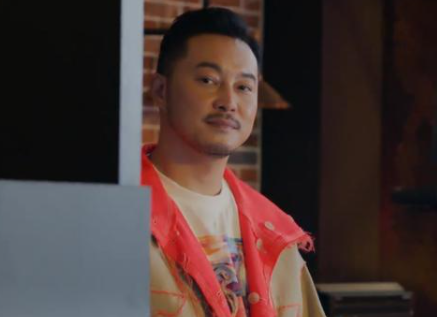 《对你的爱很美》虽然王大山只是一个开面馆的小老板，但却不要小瞧了