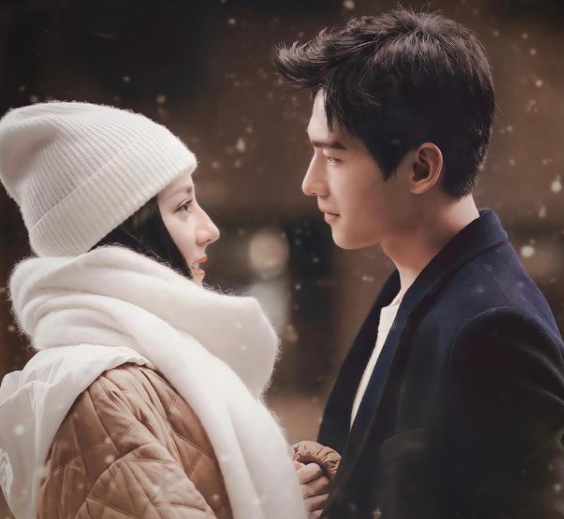 《你是我的荣耀》官宣定档，杨洋热巴高颜值搭档亮相