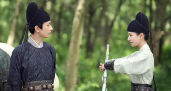 电视剧《与君歌》虽然刚上线，但收视和口碑不俗