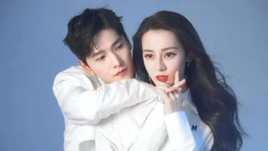 《你是我的荣耀》杨洋迪丽热巴终于在一起，吻戏好甜