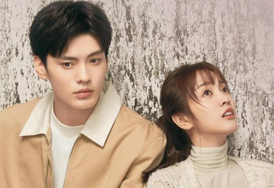 青春都市情感甜剧《世界微尘里》开播，剧情有惊喜