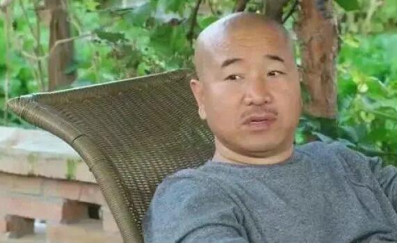 《乡村爱情》中“刘能”被换角 王小利让赵本山下不来台，失去角色