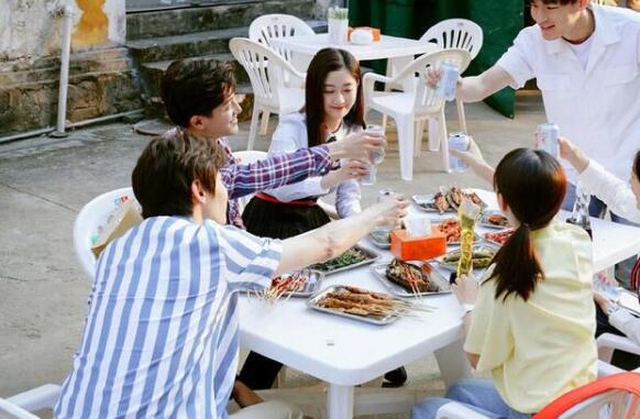 《上游》小说男女主有没有在一起？剧版和小说有什么不同？