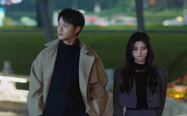 高颜值恋爱剧《满月之下请相爱》之天降失忆女友入我怀!