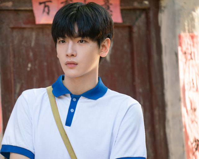 《亲爱的爸妈》秦牛正威将“佛光”带进剧里很突兀,好在颜值在线