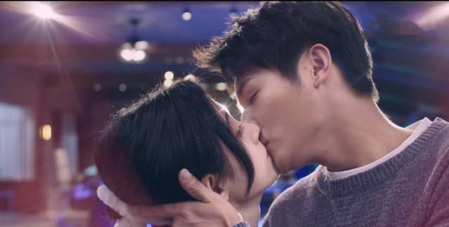 恋恋剧场第六部剧《满月之下请相爱》8月26日上线爱奇艺 