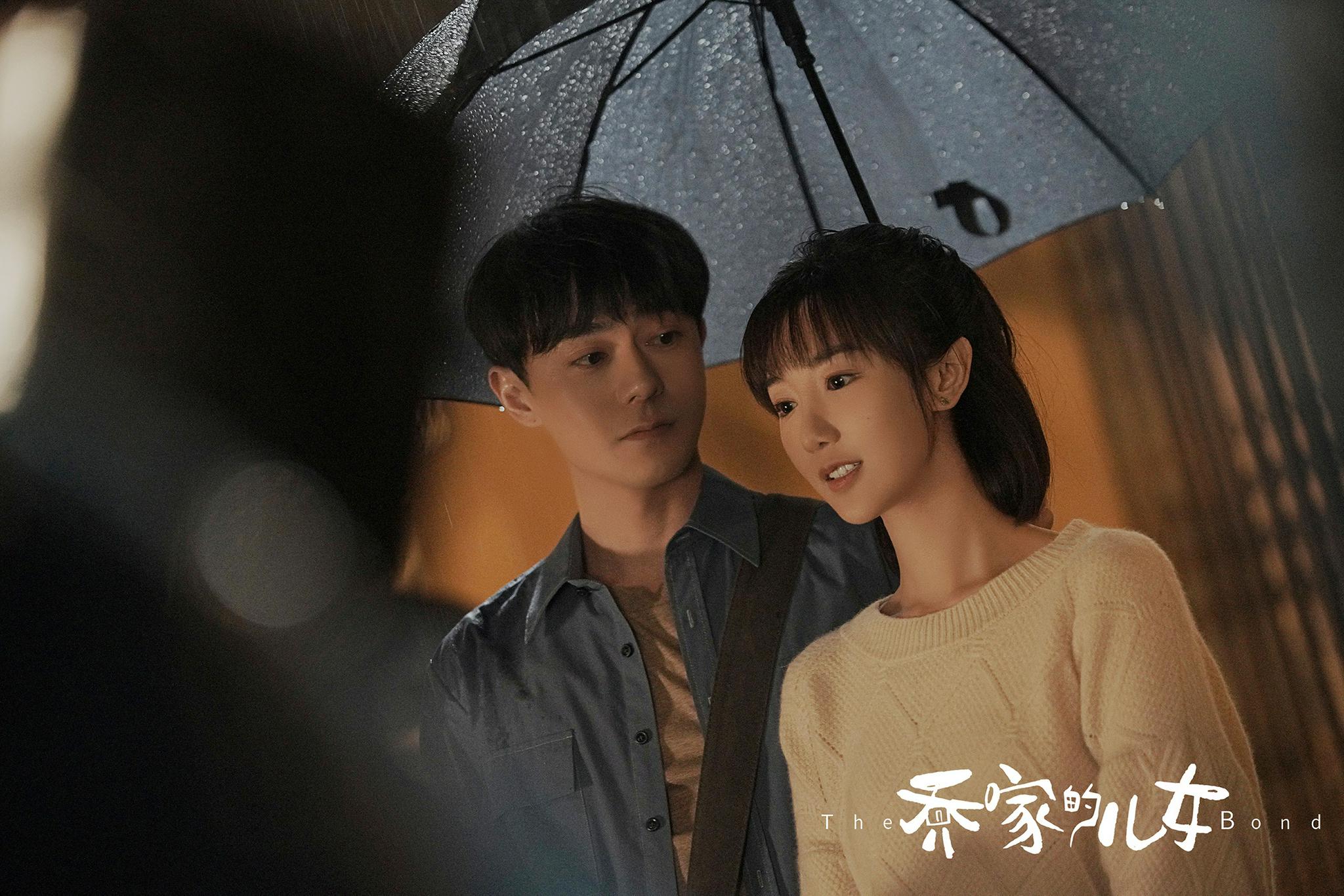 《乔家的儿女》原著：乔二强差点做冤大头，离婚后和她终成眷属由白宇、毛晓彤、宋祖儿、张晚意、刘钧等人主演的《乔家的儿女》正在热播中，随着时代的发展乔家一家六口都有了很大的改动。在最新预告中，乔一成和叶小朗分家了，乔二强则和孙小茉领证成婚，乔三丽也和王一丁领证成婚了，乔四美还在追逐爱情，最小的乔七七都早恋了。五个孩子都在爱情上有了新发展，乔祖望却是过得一年不如一年，不过他也是作茧自缚了。    ​  　　《乔家的儿女》作为一部家庭剧，其实整体来说温情的当地都在前期，后期乔家的每一个孩子都遇到了很多波折，不管是