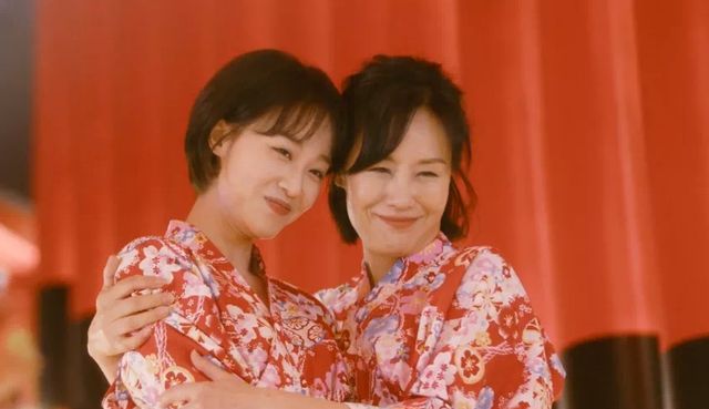 《婆婆的镯子》：李霜清的3个举动，终于让刘茵认清了现实