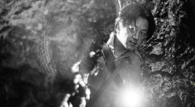 《云南虫谷》潘粤明遭吐槽，身材太胖恐不能下洞，画面质感获赞 