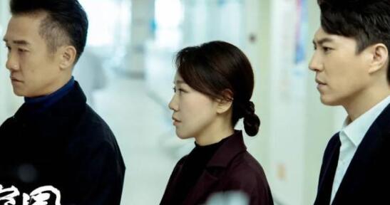 闫妮发文谈《突围》石红杏