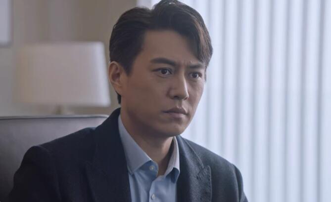 《突围》已经播了大半，谁黑谁白，大家已经猜测得差不多了