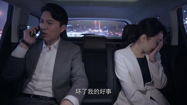 《突围》已经播了大半，谁黑谁白，大家已经猜测得差不多了