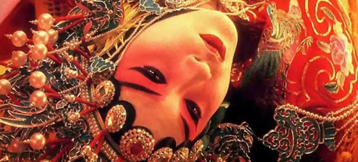 《霸王别姬》是一部极具视听之娱又能引人深思的好电影。