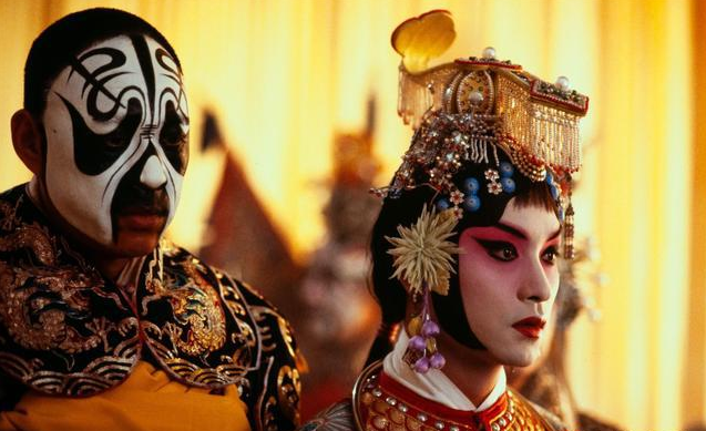 《霸王别姬》是一部极具视听之娱又能引人深思的好电影。