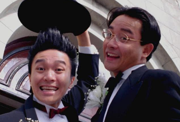 《家有喜事》一部合家欢喜剧电影。