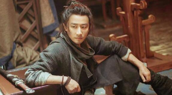 黄轩、王一博、宋茜领衔主演的古装剧《风起洛阳》正在如火如荼地热播中