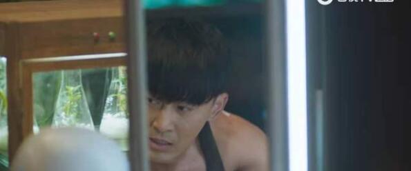 《也平凡》动作犯罪悬疑的标签吸引了众多观众的注目