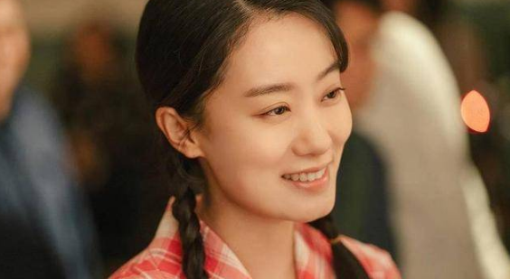 你好李焕英爆火，最不像喜剧演员的喜剧演员张小斐