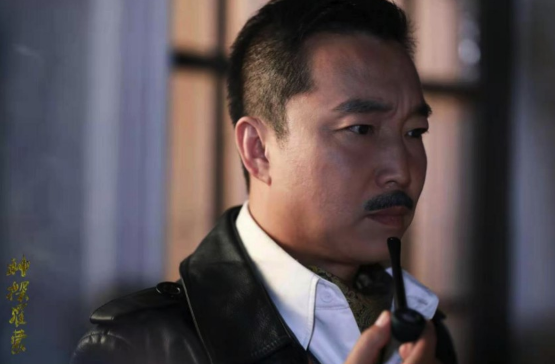 《神探罗蒙》三大看点 由一场“密室杀人案”引出剧情