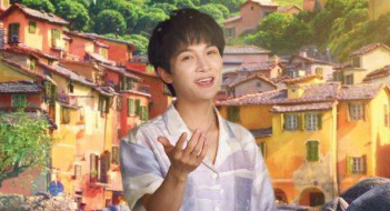 《夏日友晴天》周深，以灵动治好的声线伴随唯美夏天