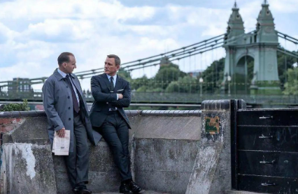 《成为詹姆斯·邦德》特工电影天花板？