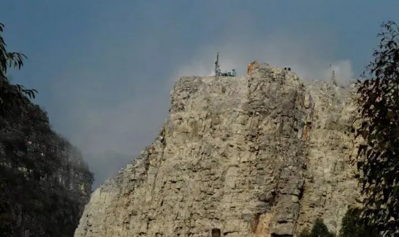 《悬崖之上》王子阳成功逃脱后投身革命,1937年壮烈牺牲